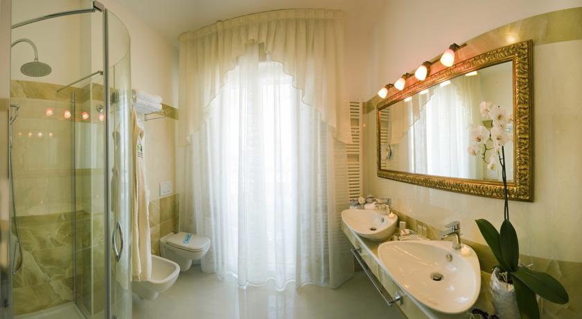 Hotel Nord Est Gabicce Mare Ruang foto